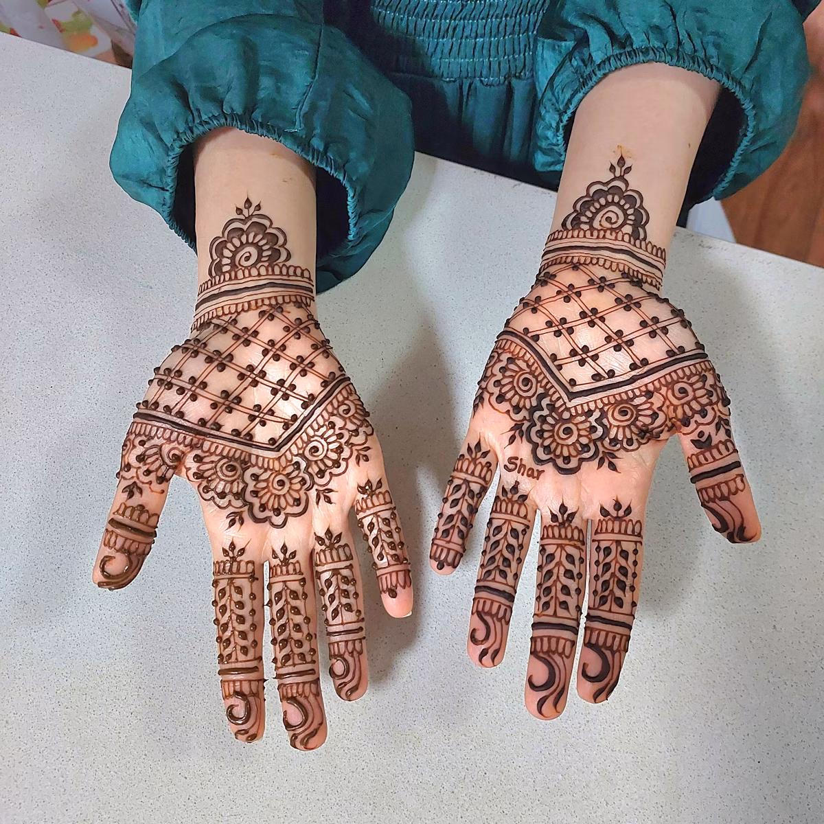 Semibridal Henna