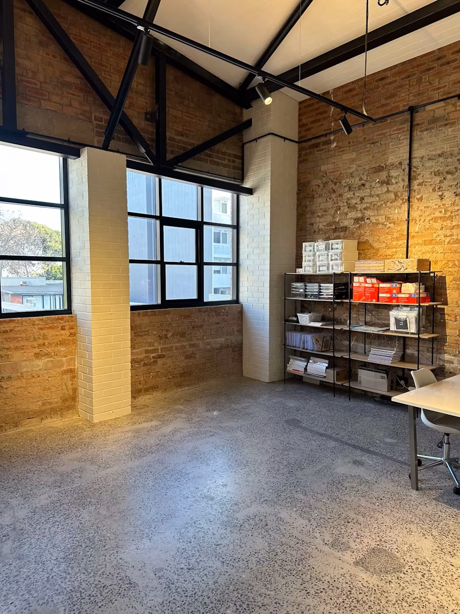 Showroom 2B - 70 sqm