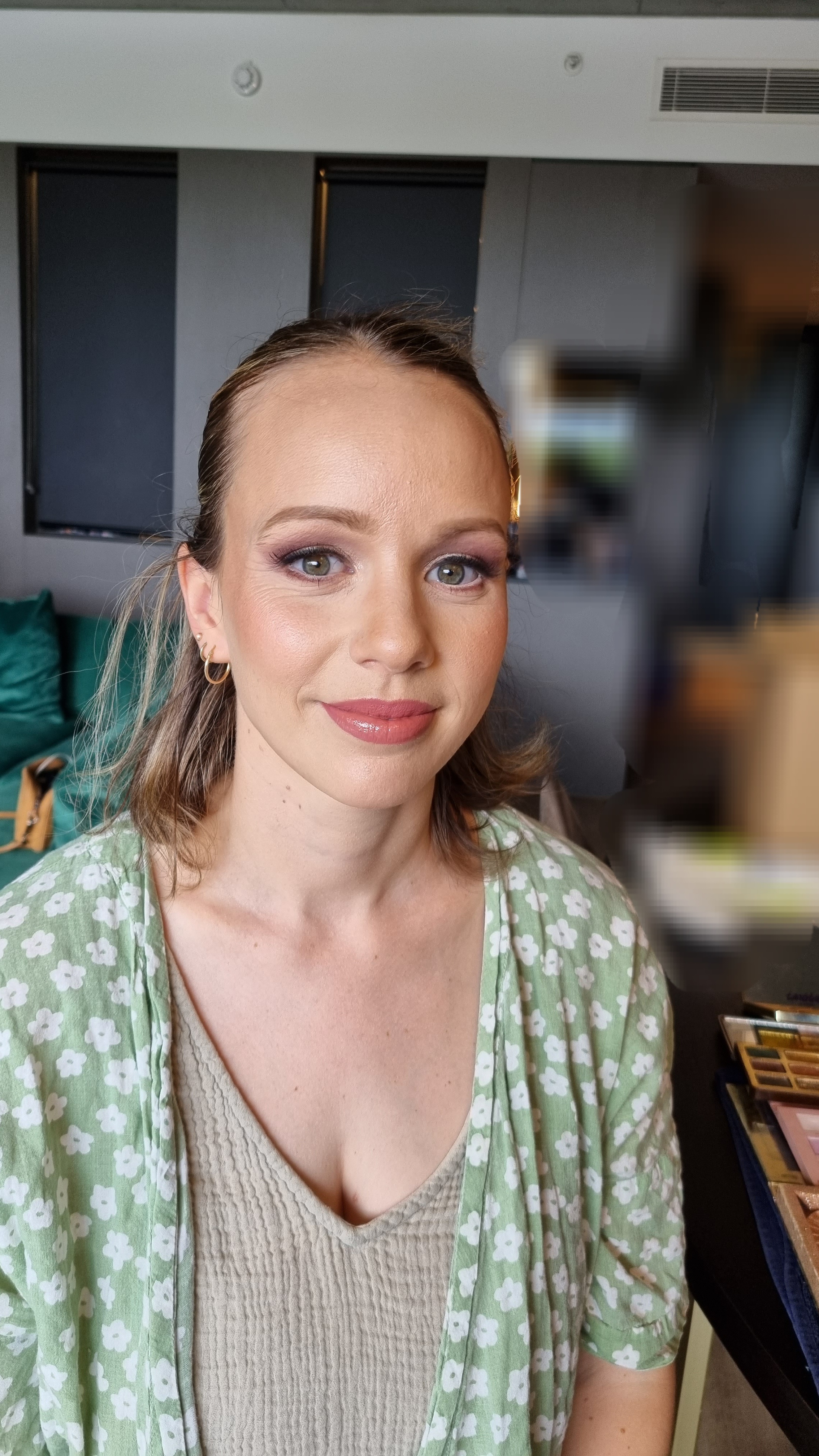 Soft Glam Makeup & Hair